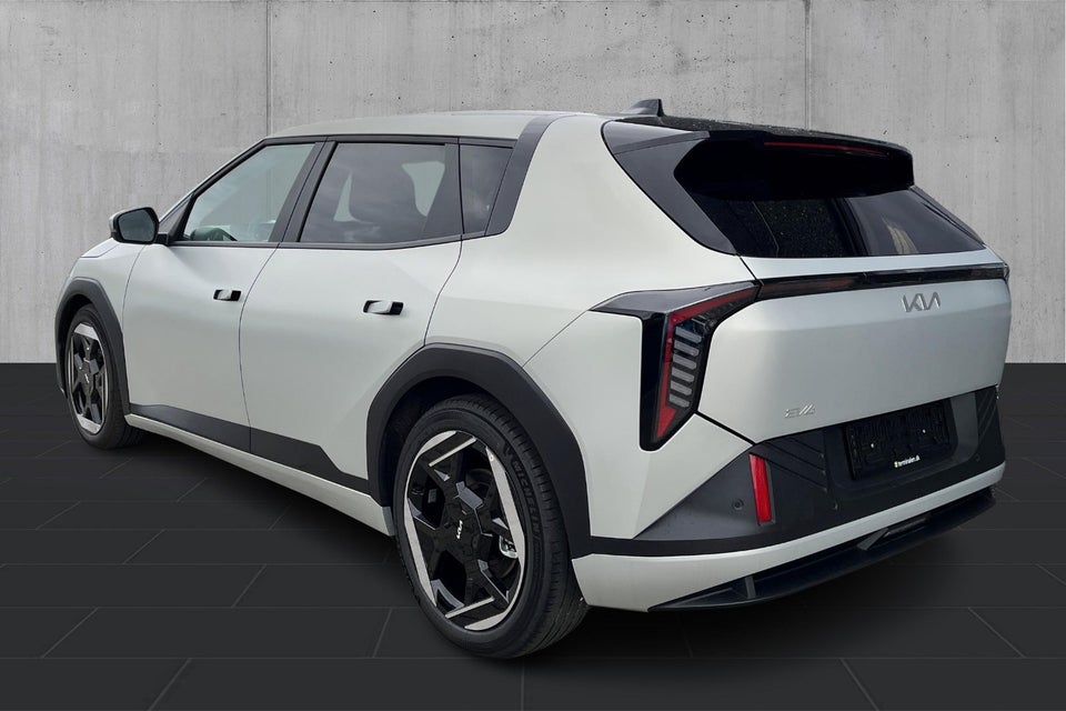 Kia EV4 81 Long Range Earth 5d