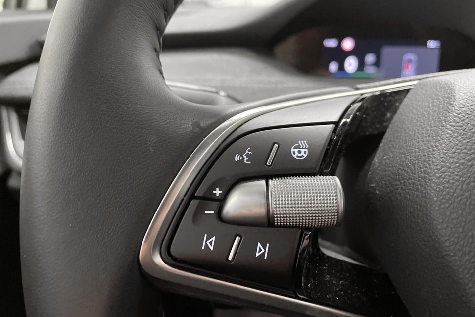 Skoda Elroq 60 iV Loft 5d