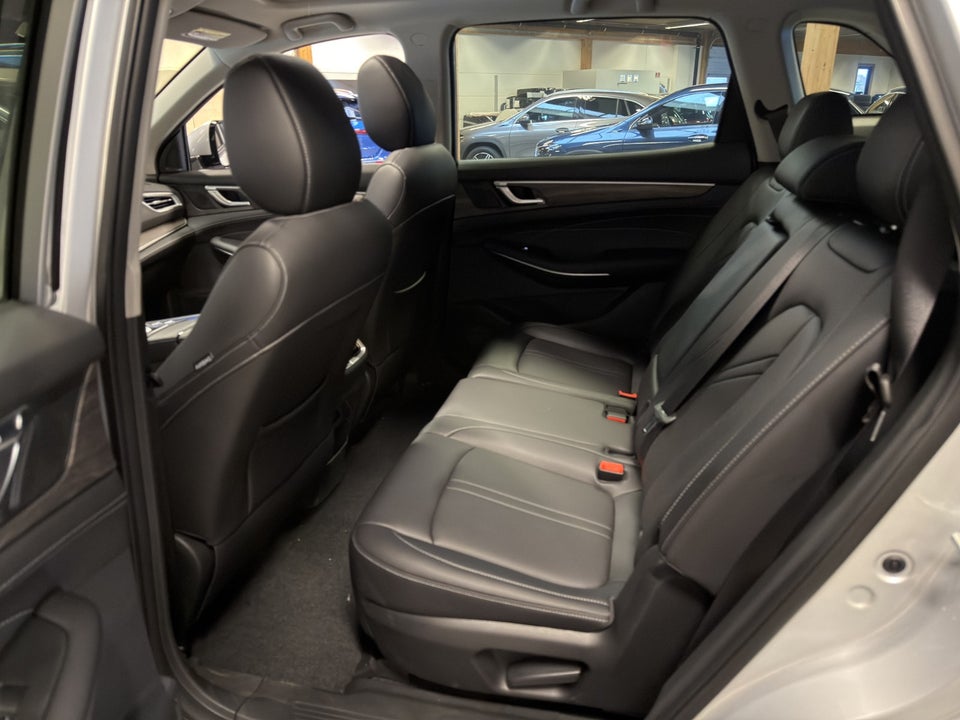 Navor E5 1,5 PHEV Rock 5d