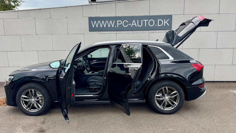 Audi e-tron 55 S-line quattro 5d