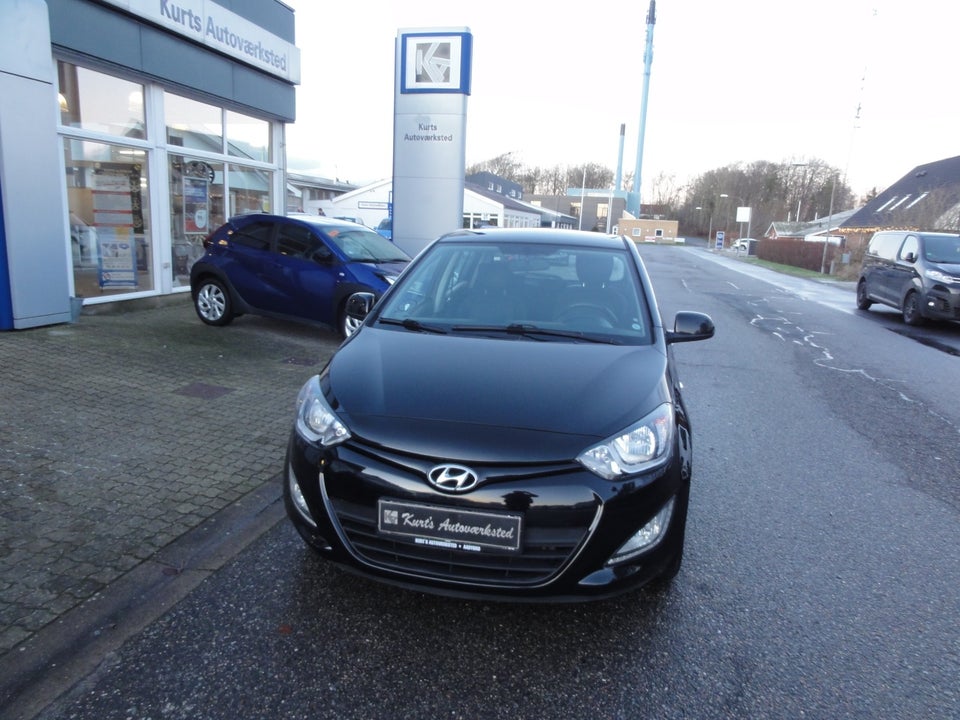 Hyundai i20 1,25 Classic XTR+ 5d