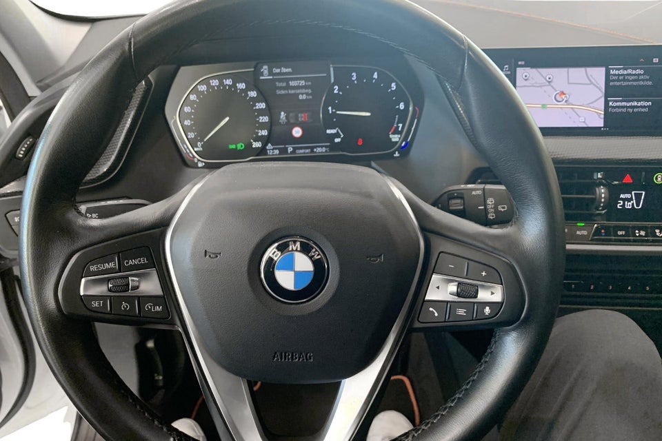 BMW 118i 1,5 Sport Line aut. 5d