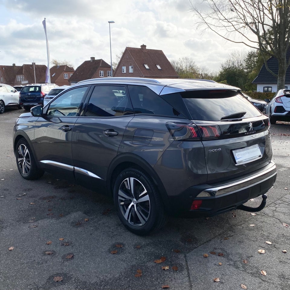 Peugeot 3008 1,6 Hybrid Allure Pack LTD EAT8 5d