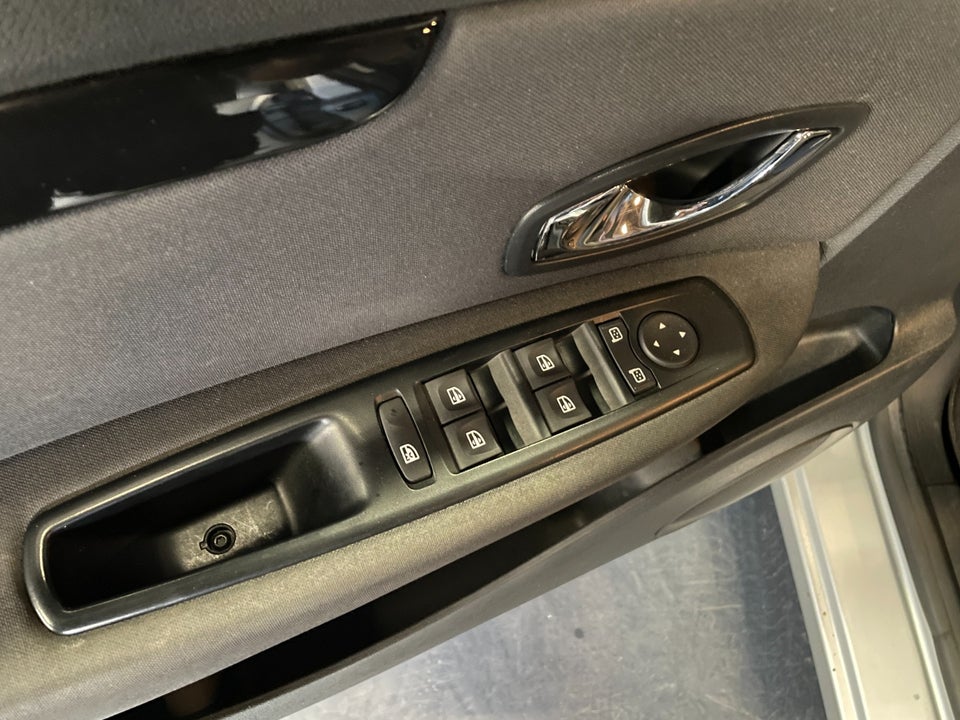 Renault Grand Scenic III 1,5 dCi 110 Dynamique 7prs 5d