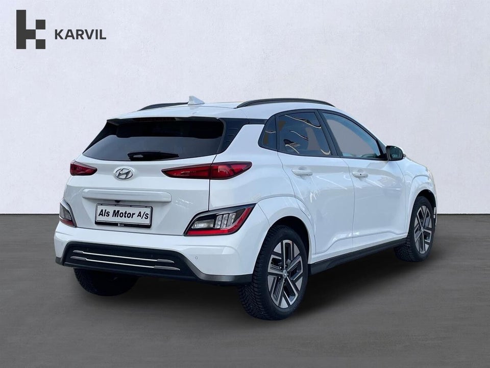 Hyundai Kona 64 EV Essential 5d