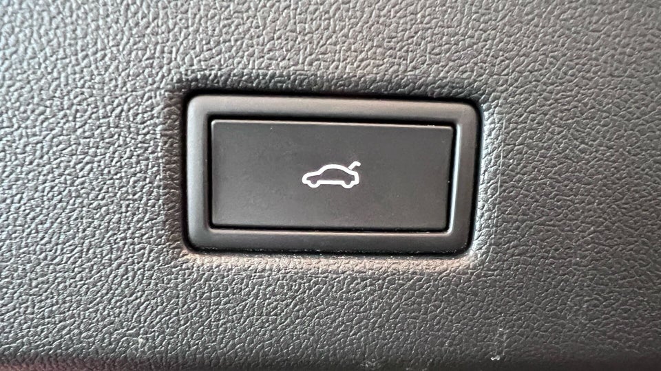 Ford Explorer 77 Premium Extended Range 5d