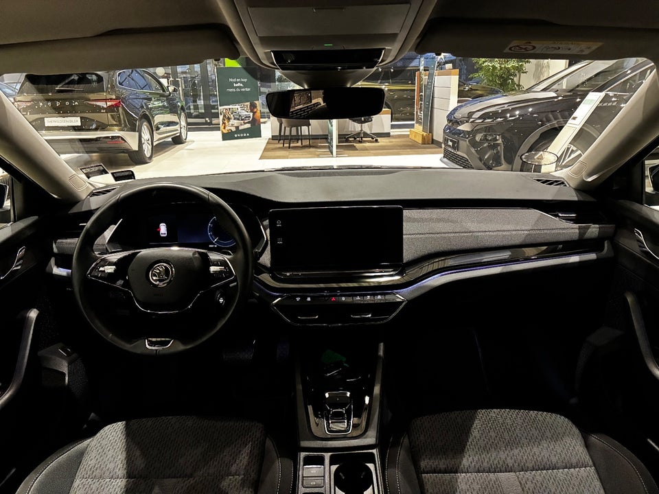 Skoda Octavia 1,4 TSi iV Plus Combi DSG 5d