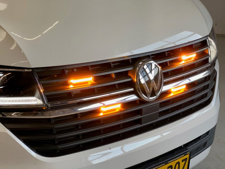 VW Transporter 2,0 TDi 150 Kassevogn DSG kort