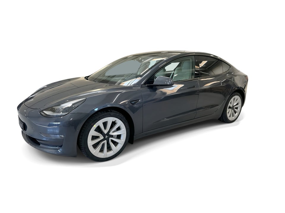 Tesla Model 3 Long Range AWD 4d