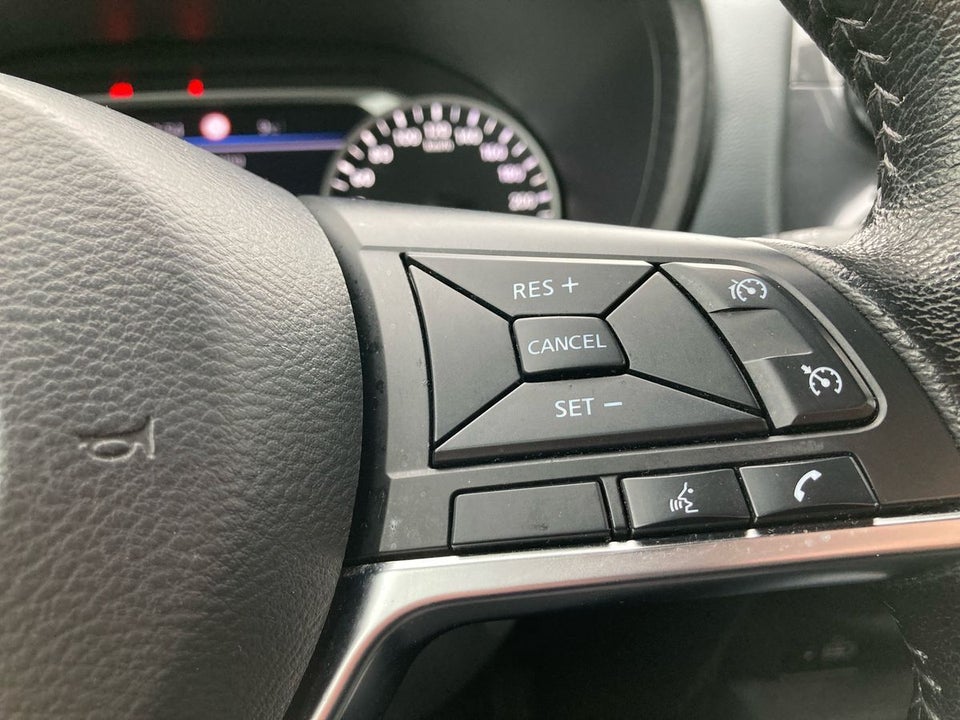 Nissan Juke 1,0 Dig-T 117 N-Connecta 5d