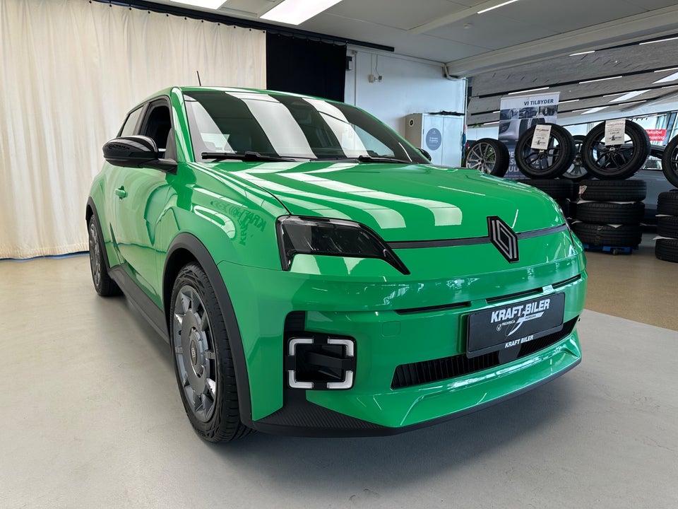 Renault 5 E-Tech 40 Evolution 5d