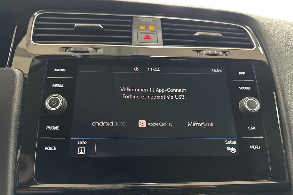 VW Golf VII 1,5 TSi 150 Highline DSG 5d