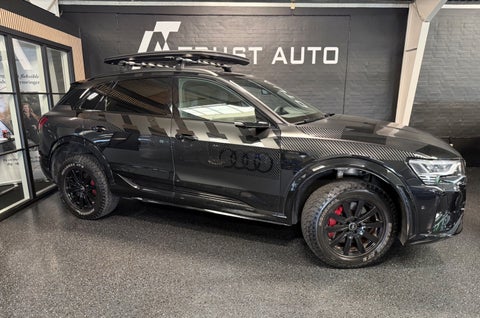 Audi Q8 e-tron 2024 — miniature 1