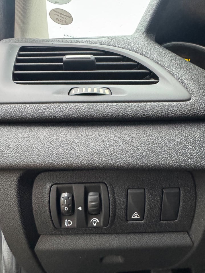 Renault Megane III 1,6 110 Expression Sport Tourer 5d