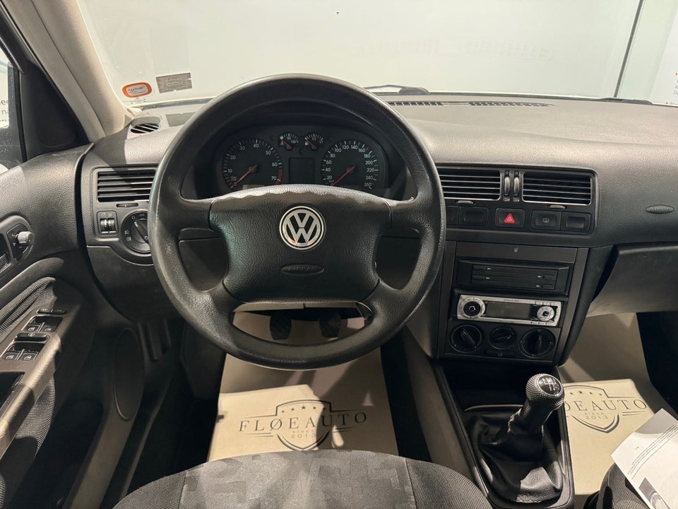 VW Bora 1,6  4d