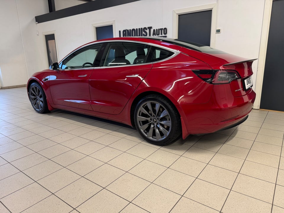 Tesla Model 3 Long Range AWD 4d