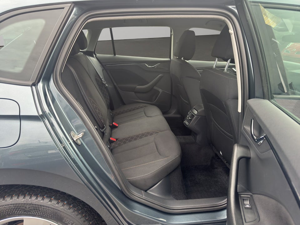 Skoda Scala 1,0 TSi 110 Dynamic DSG 5d