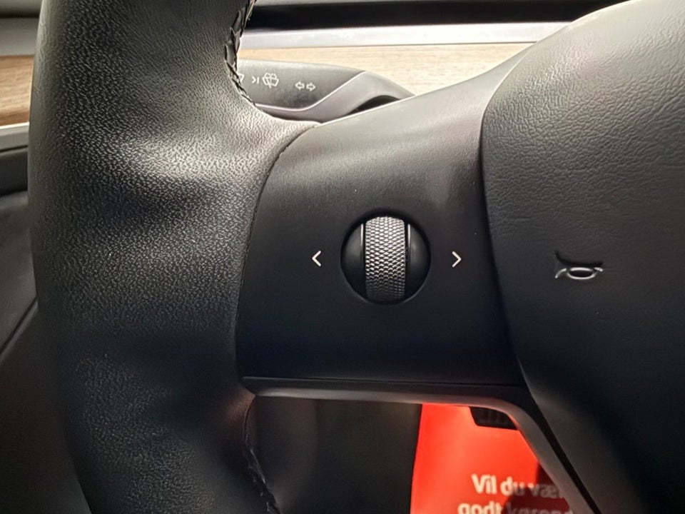 Tesla Model Y Long Range AWD 5d