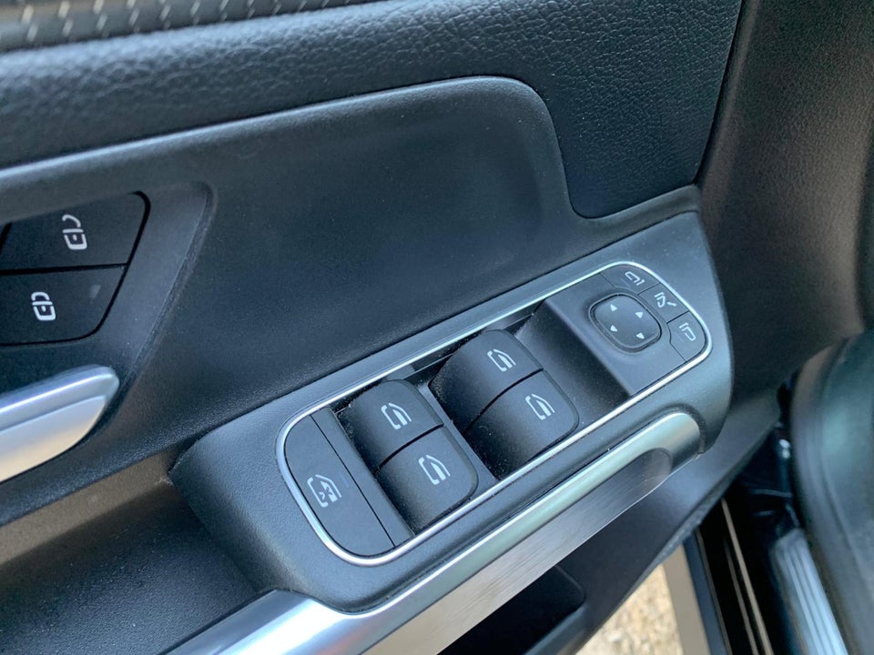 Mercedes GLB200 1,3 Progressive aut. 5d