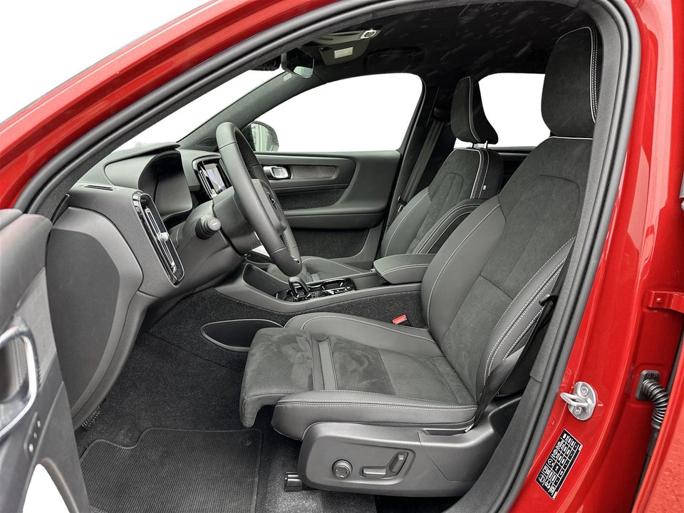 Volvo XC40 1,5 T5 ReCharge Plus Dark aut. 5d
