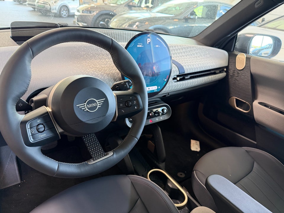 MINI Cooper SE Favoured Trim XL 3d