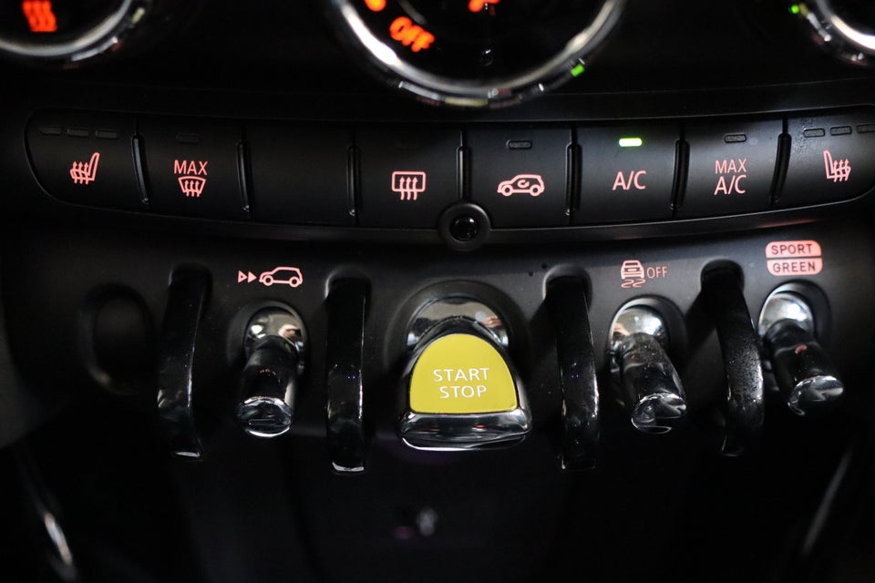 MINI Cooper SE Classic Trim 3d
