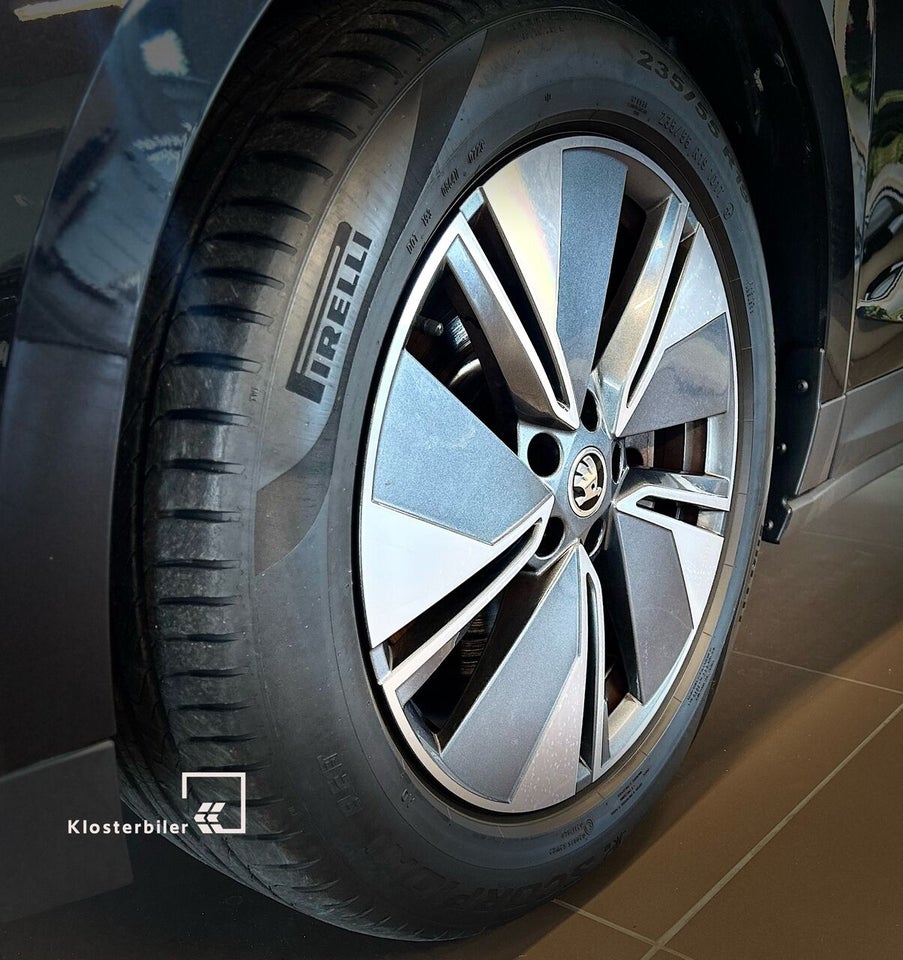 Skoda Enyaq 80 iV Plus Loft 5d
