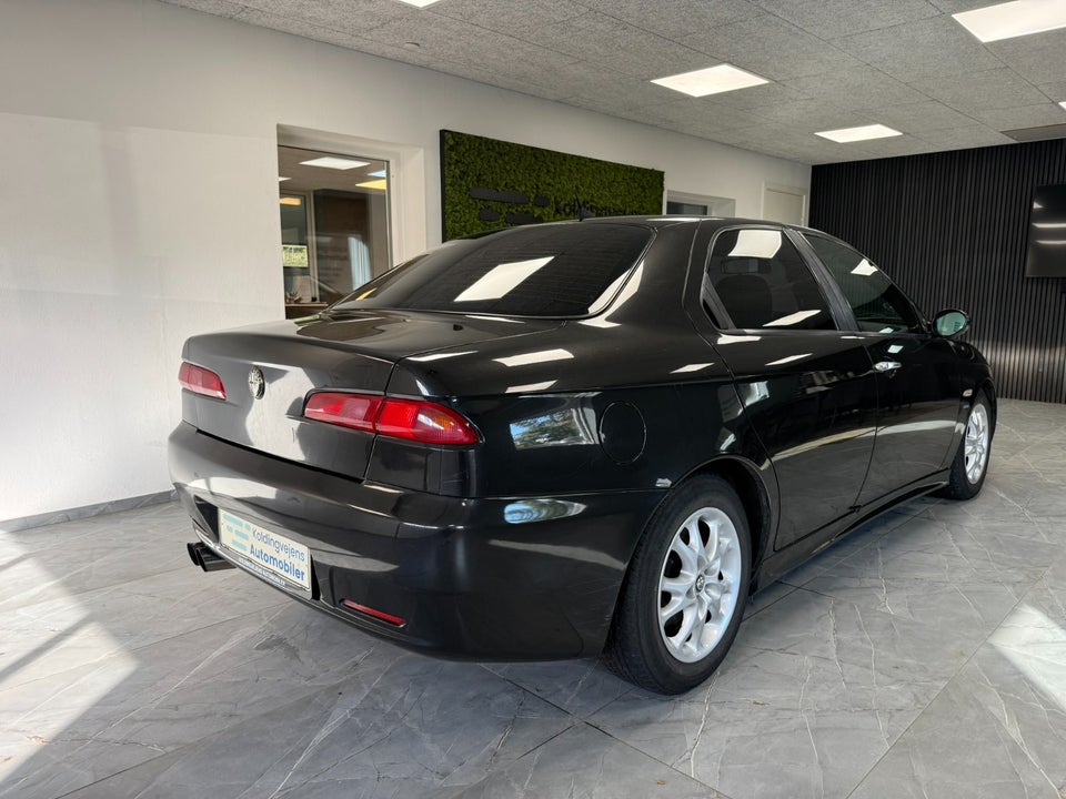 Alfa Romeo 156 2,0 JTS Berlina 4d