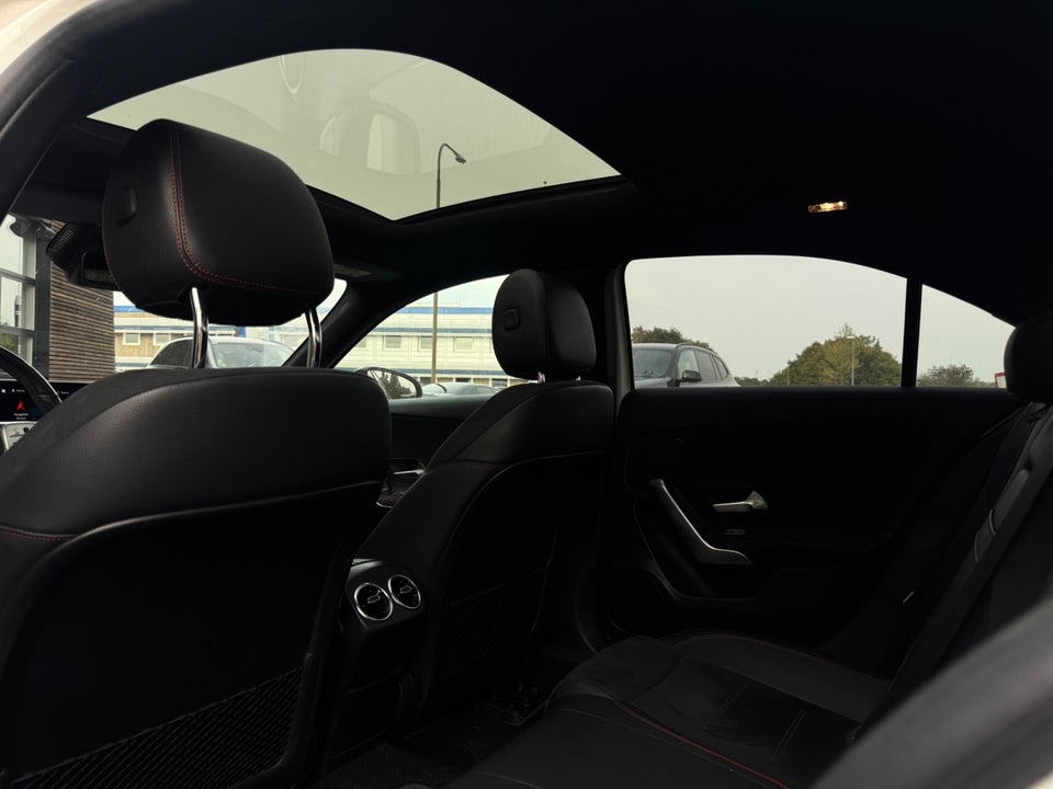 Mercedes A220 2,0 AMG Line aut. 4Matic 4d