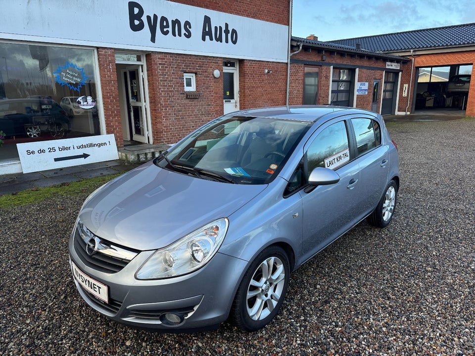 Opel Corsa 1,4 16V Cosmo 5d