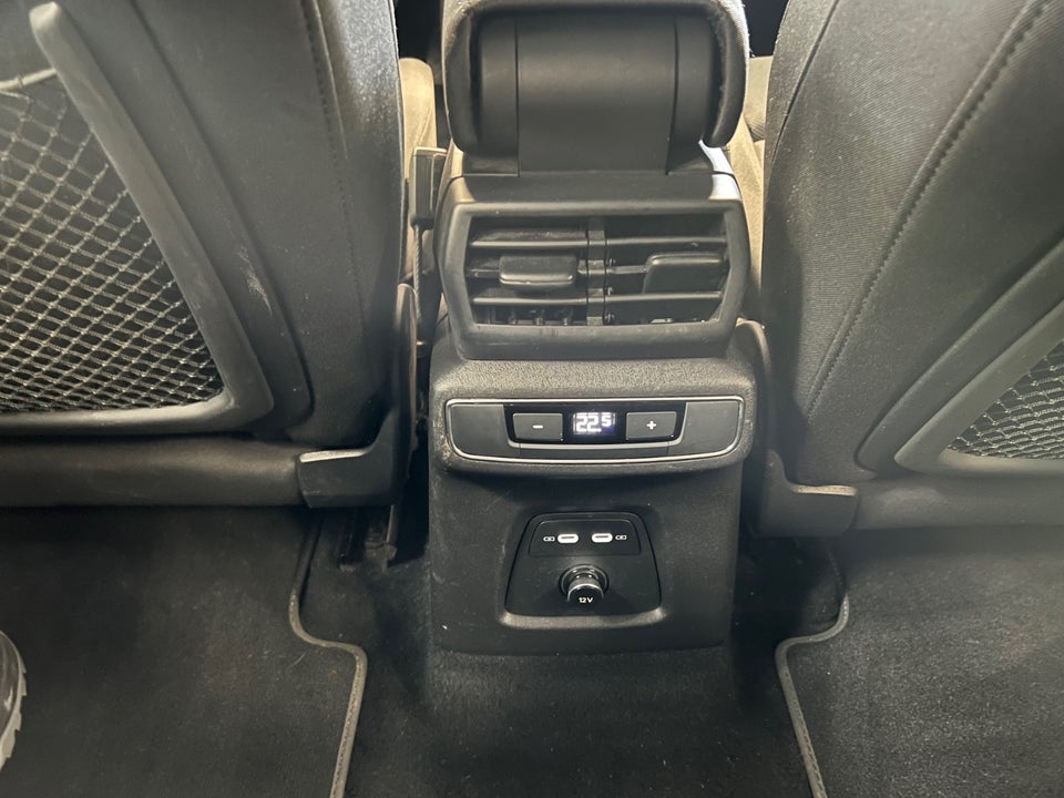 Audi Q4 e-tron 40 Attitude 5d