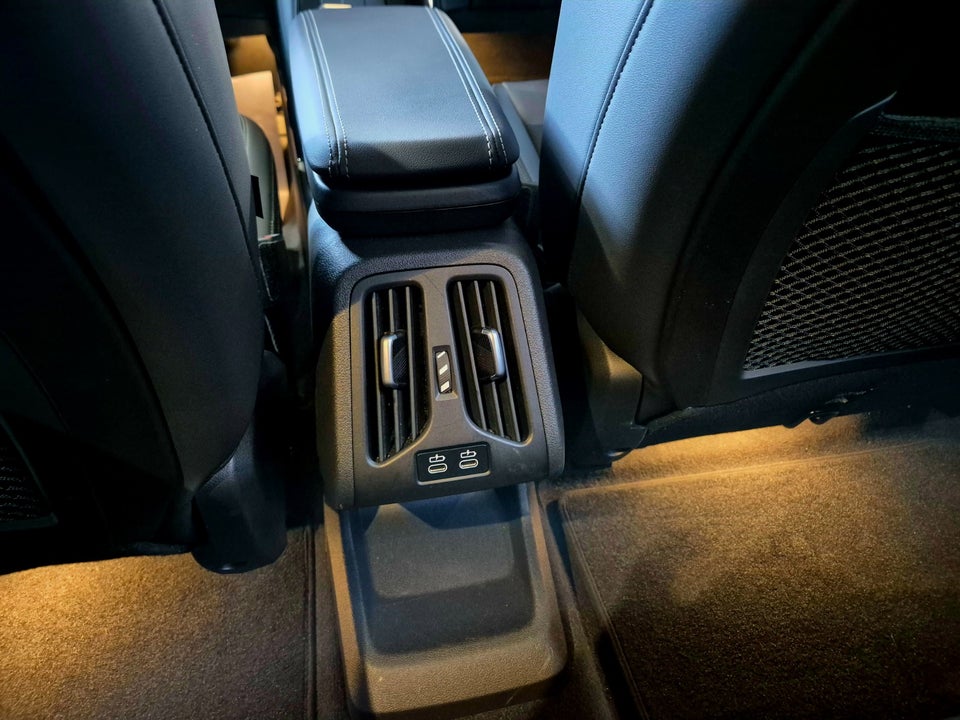 BMW iX1 xDrive30 Fully Charged 5d