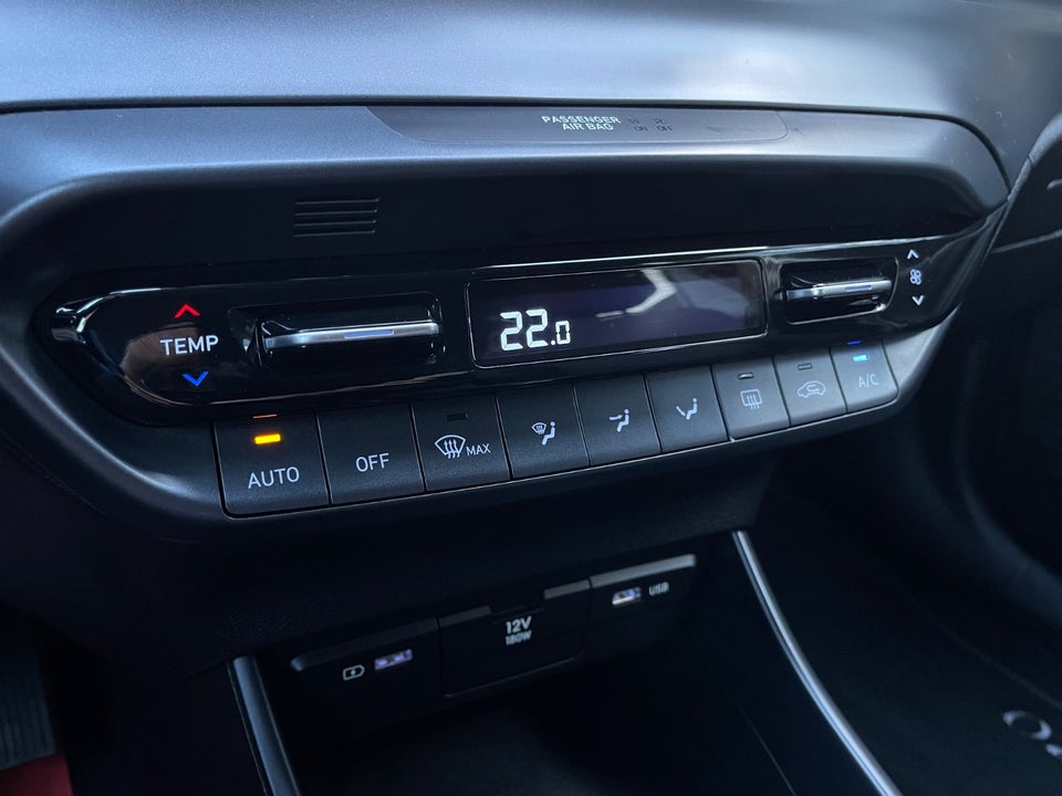 Hyundai i20 1,0 T-GDi Essential DCT 5d