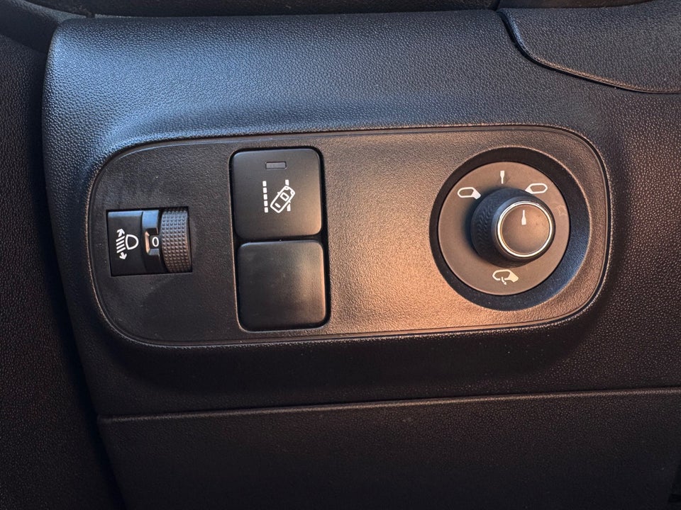 Citroën C3 1,6 BlueHDi 75 Feel+ 5d