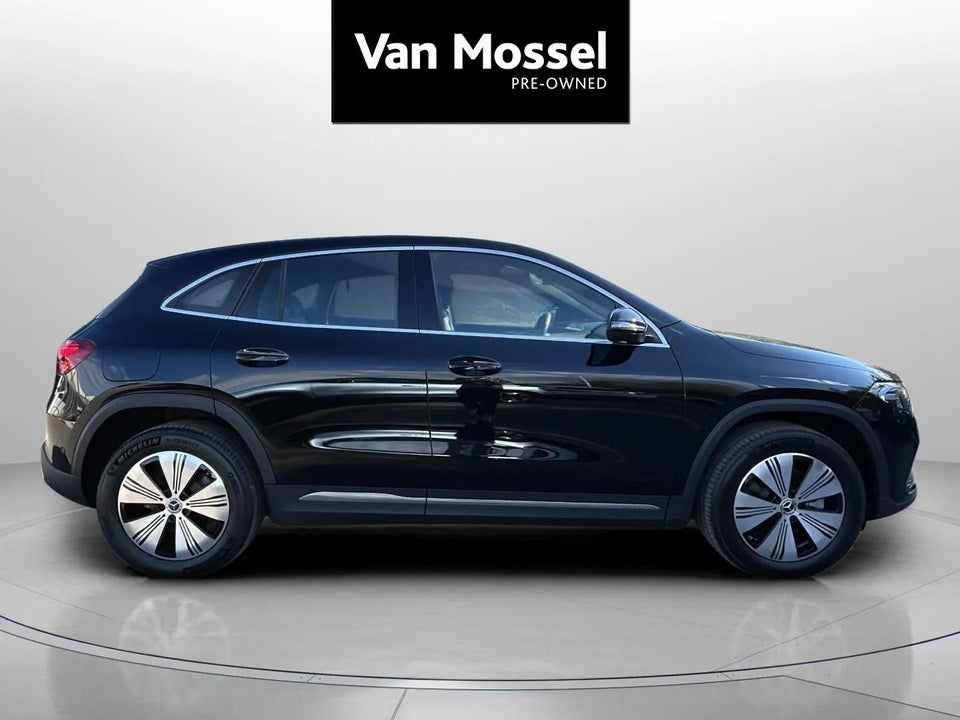 Mercedes EQA250+ Progressive 5d