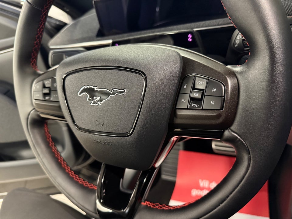 Ford Mustang Mach-E 98 Premium Extended Range 5d