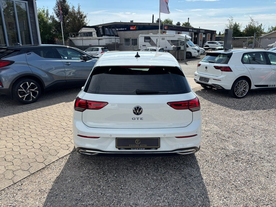 VW Golf VIII 1,4 GTE DSG 5d