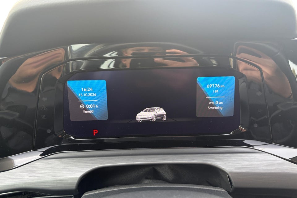 VW Golf VIII 1,4 eHybrid DSG 5d