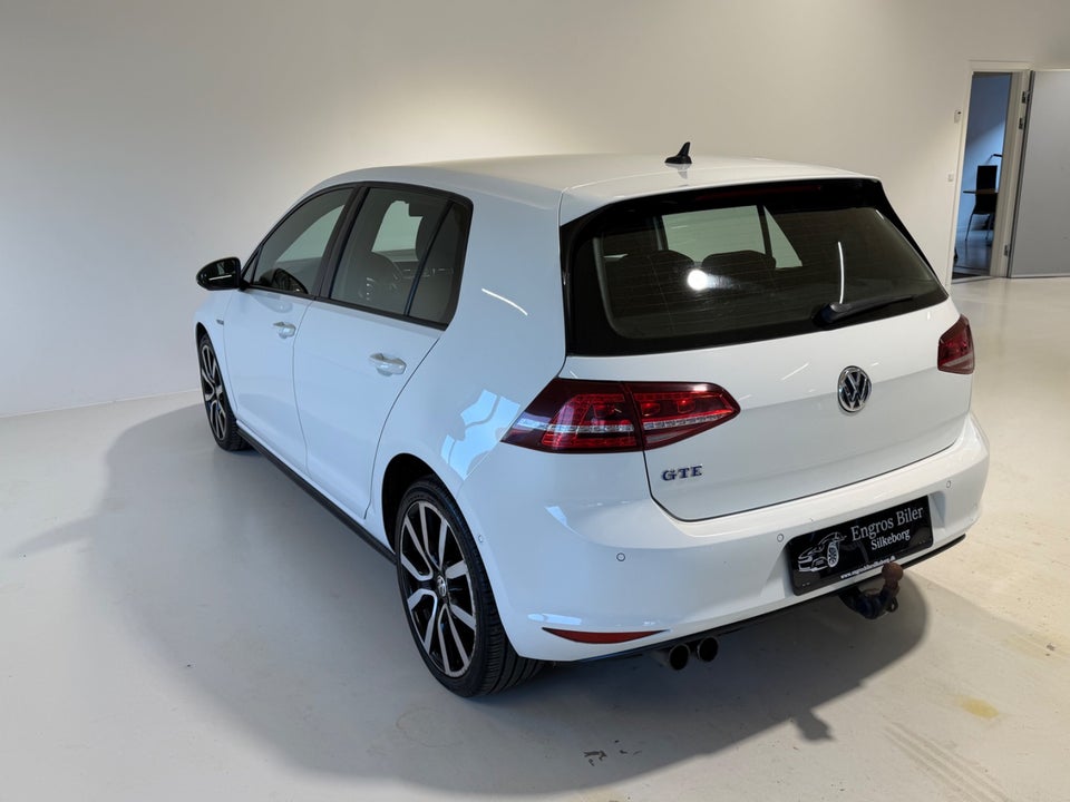 VW Golf VII 1,4 GTE Highline DSG 5d