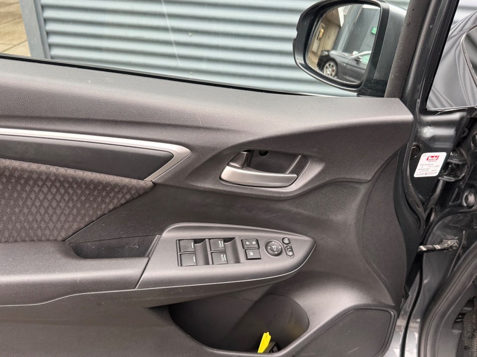 Honda Jazz 1,3 i-VTEC Elegance 5d