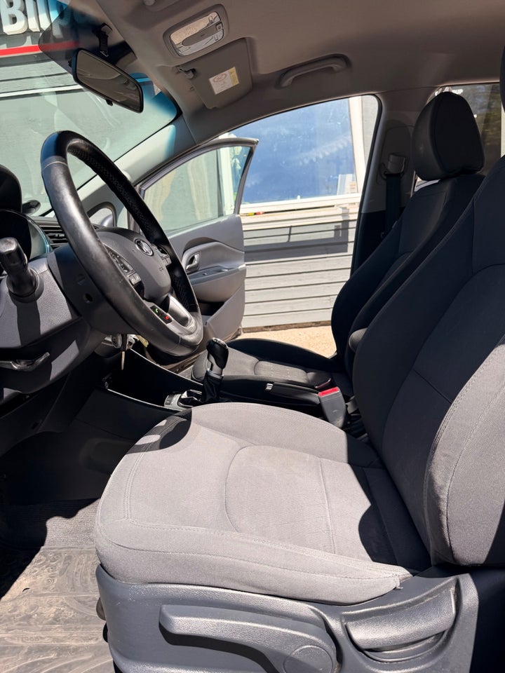 Kia Rio 1,4 CVVT Premium 5d