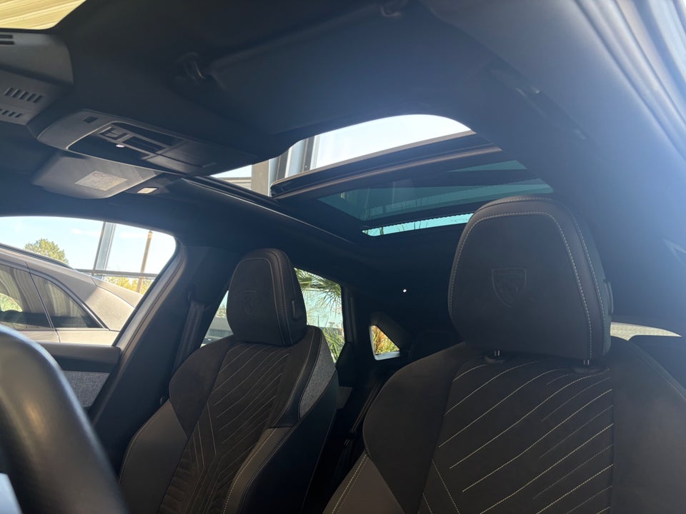 Peugeot e-3008 77 GT Pack 5d