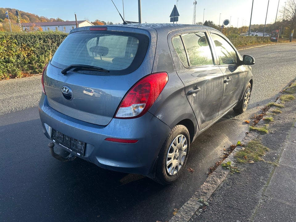 Hyundai i20 1,25 Comfort 5d