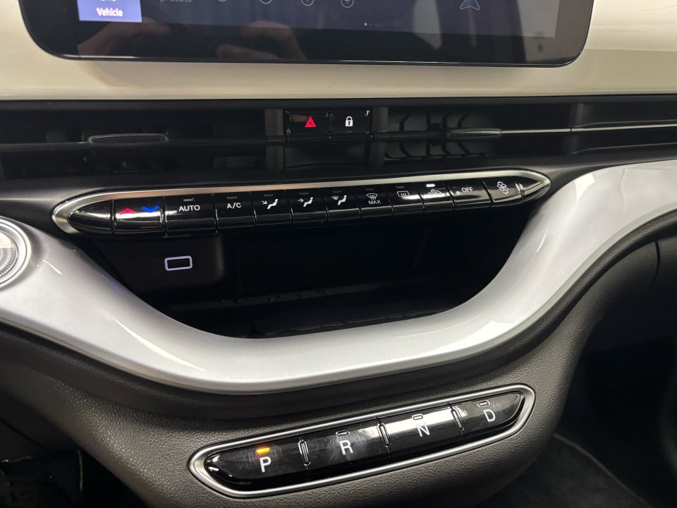 Fiat 500e 24 Icon 3d