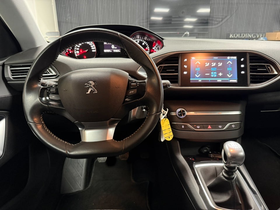 Peugeot 308 1,5 BlueHDi 130 Active 5d