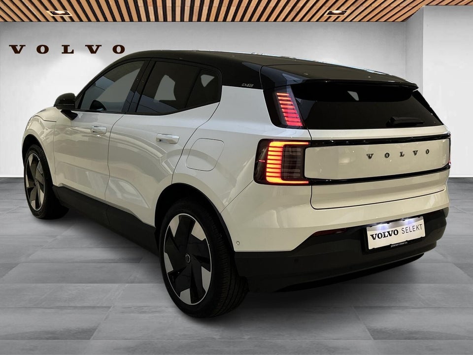 Volvo EX30 Extended Range Ultra 5d