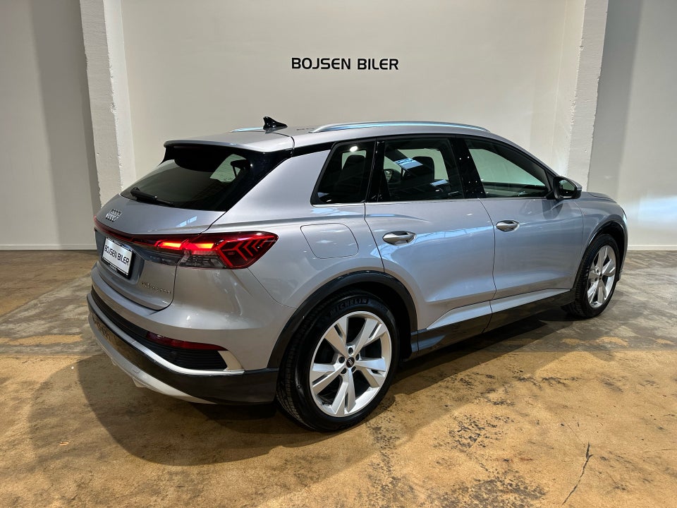 Audi Q4 e-tron 40 S-line 5d