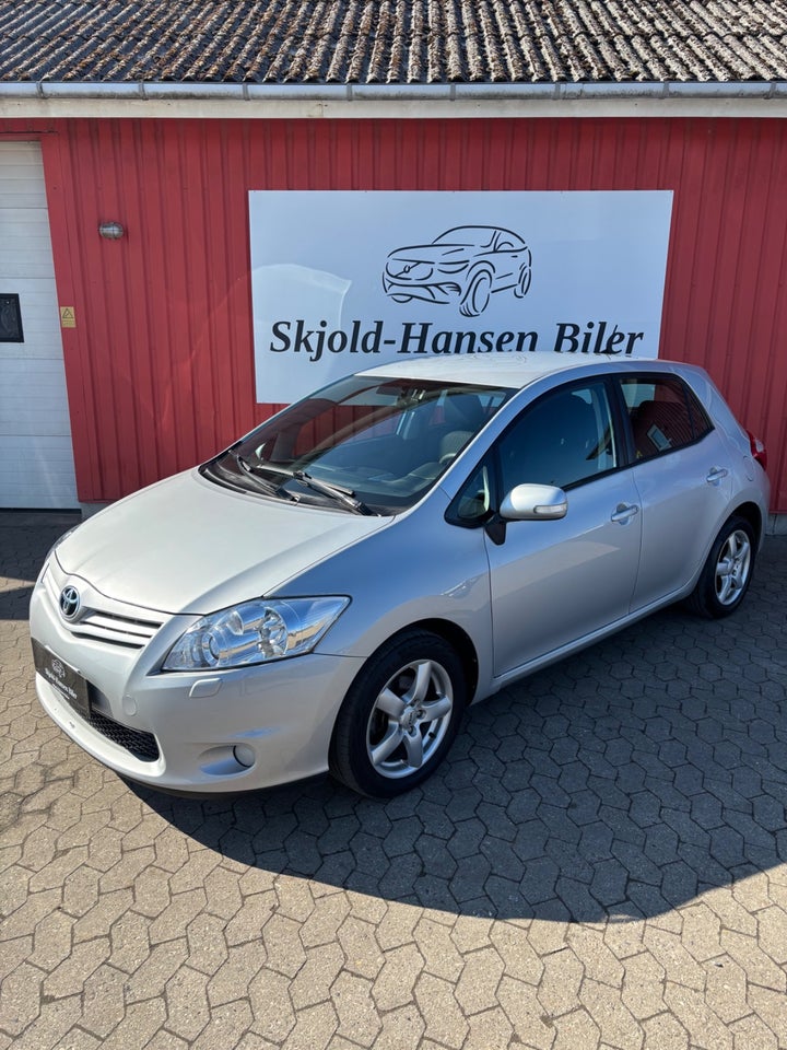 Toyota Auris 1,6 T2 5d