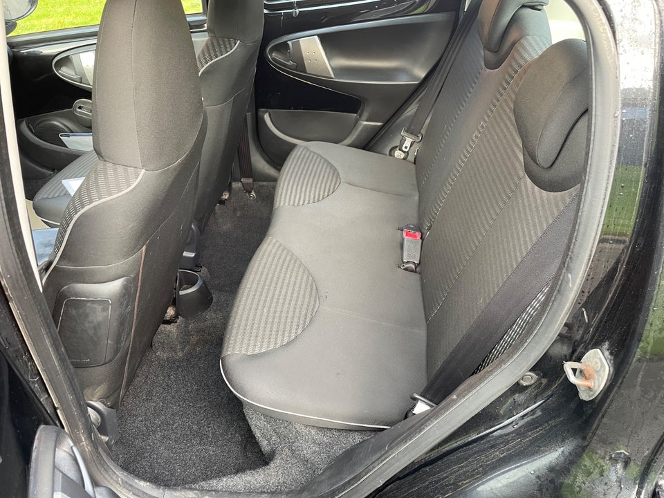 Peugeot 107 1,0  5d