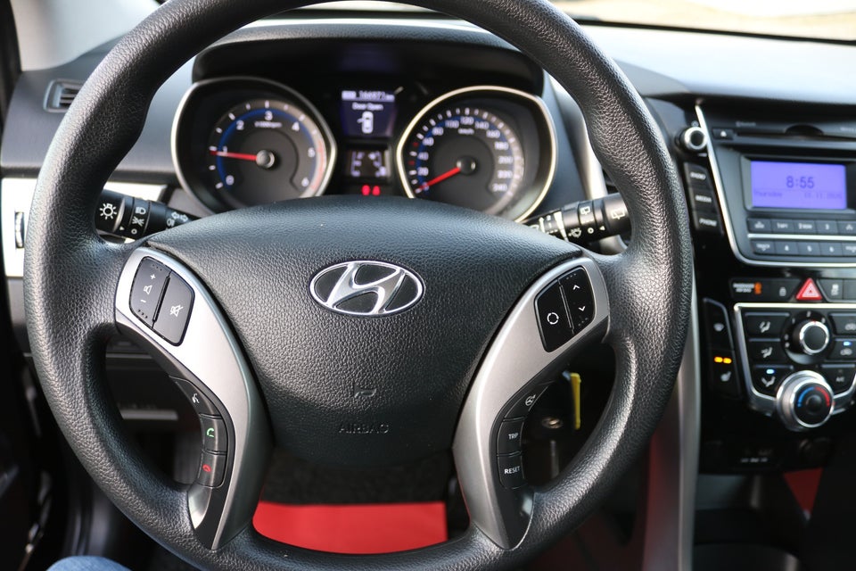 Hyundai i30 1,6 CRDi 110 Comfort Eco 5d